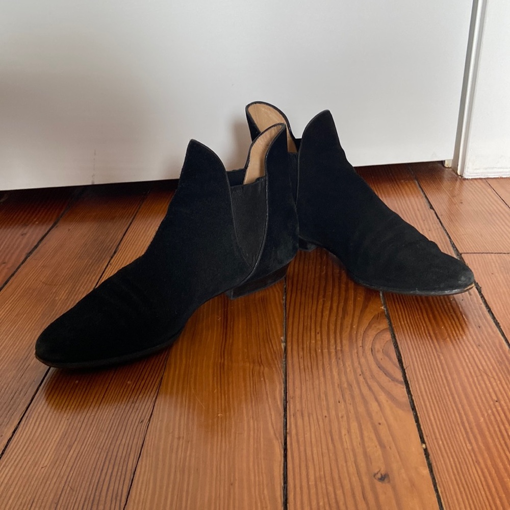 Vintage Ferragamo black suede ankle boots, size 6.5